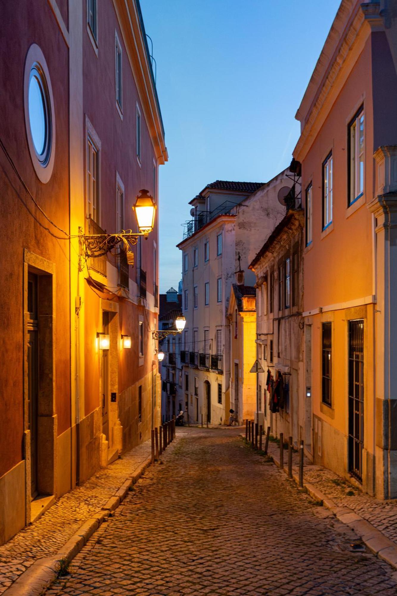 Joivy Bairro Alto 2-Br Apartment With Large Terrace リスボン エクステリア 写真